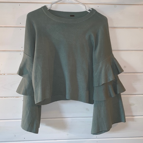 Sweater - Picture 1 of 3